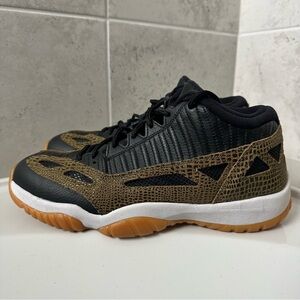 Nike Air Jordan Retro 11 XI IE Sneaker Size 11 Men